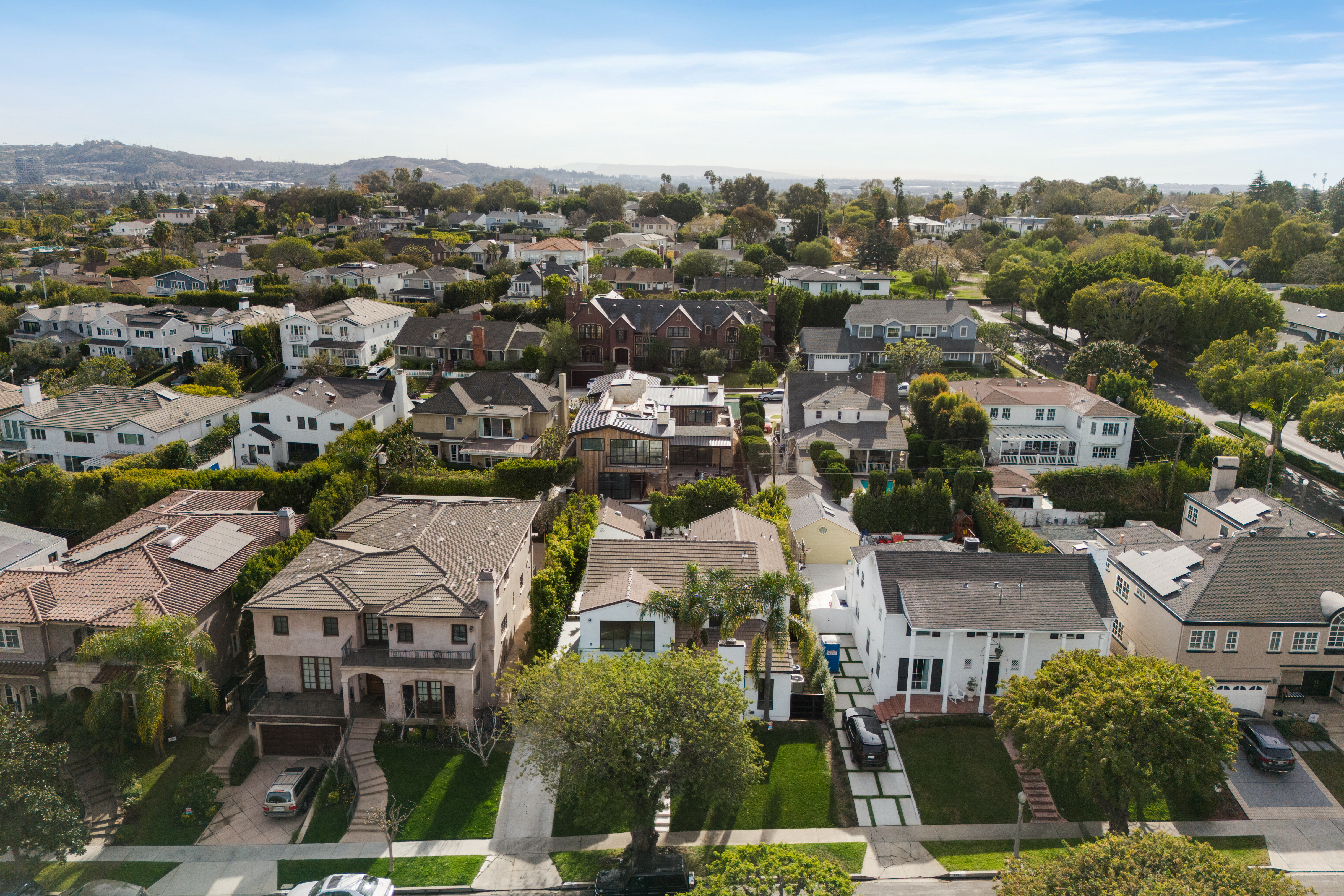 9432 Oakmore Rd aerial views — luxury rental Los Angeles 90035 photo 4
